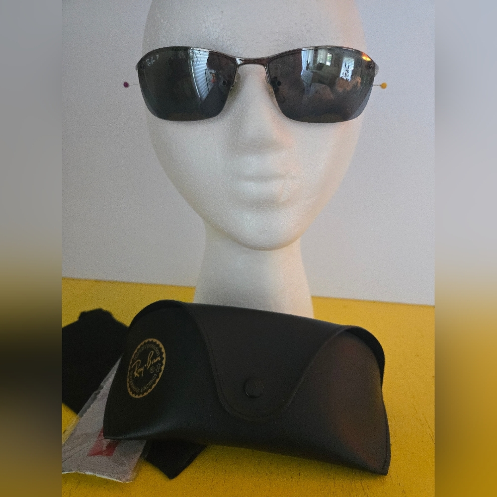 Ray-Ban Unisex Polarized Sunglasses RB3183 LIKE NEW